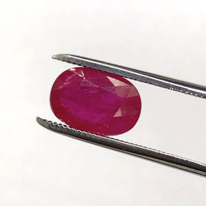 Pierre précieuse ovale à facettes de rubis naturel de haute qualité - Product Image 5