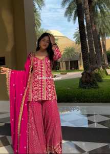 Dernière styliste Faux Georgette avec broderie lourde Séquence Travail Sharara Suit By FabZone - Product Image 3