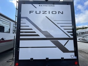 NOUVEAUTÉ : Fuzion 373 R V Authentique, Propre et Neuf, Expédition Rapide (Modèle 2025/26) - Product Image 2