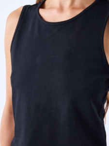 Haute qualité personnalisé imprimé Logo haut court T-shirt sans manches pour les femmes 100% coton léger haut court vêtements de sport T-shirt pour femmes - Product Image 3