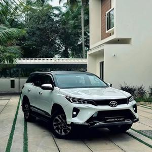 ซื้อรถโตโยต้า ฟอร์จูนเนอร์ GXL SUV 2.7 7 ที่นั่ง มือสอง พร้อมส่ง ไม่เคยมีอุบัติเหตุ มีประกัน ราคาดีที่สุด - Product Image 1