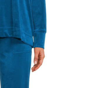 Sudadera de terciopelo de gran tamaño para mujer, mangas completas, logotipo bordado de terciopelo suave, cuello redondo, sudaderas cálidas de invierno - Product Image 2