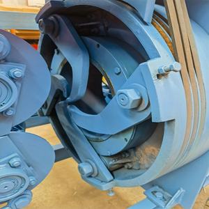 Machine d'écorçage de bûches de type anneau - Product Image 3