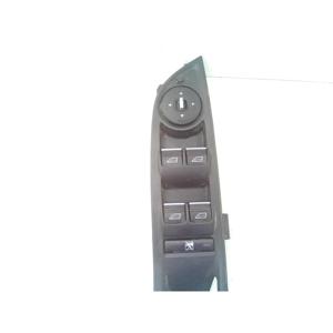 Pannello Pulsanti Anteriore Sinistro FORD Focus S. Wagon 3a Serie Am5t14a132ca (04>08) - Product Image 1