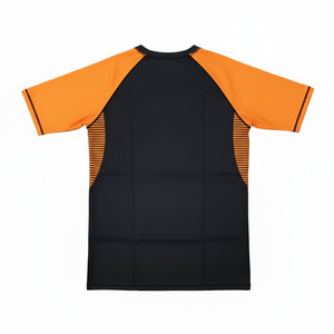 Rashguard professionnel MMA Karaté à manches courtes, haut d'entraînement compressif, extensible et ajusté, en Spandex et Polyester 200 GSM, durable - Product Image 4