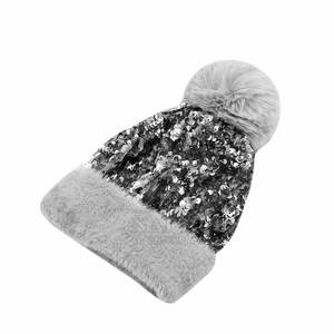 Gorro de bajo precio con textura peluda para un uso acogedor Gorro Premium con capas gruesas de piel sintética - Product Image 2