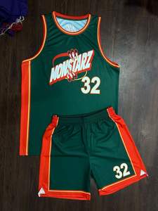 Uniformes de basket-ball en polyester 100% personnalisés Conception respirante pour équipes et joueurs Uniformes de sublimation - Product Image 5