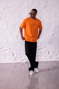 เสื้อยืดผู้ชายแบบเรียบ ขายส่ง รับทำโลโก้ เสื้อยืดผ้าฝ้ายพื้นฐาน ผลิตในตุรกี ผู้ผลิตจำนวนมาก - Product Image 4