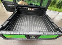 Compre el producto de moda: Gator eléctrico John Deere usado, disponible y listo para enviar a todo el mundo. Gator eléctrico John Deere usado en buen estado.