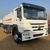 Camion-citerne à huile diesel Sinotruk HOWO 6x4 20CBM d'occasion, moteur WD615.96C Euro 3 351-450HP à vendre