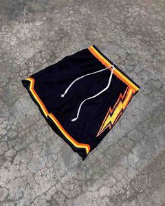 Pantalones Cortos de Baloncesto Sublimados Personalizados Estilo Urbano, Pantalones Cortos Deportivos Ligeros de Malla, Pantalones Cortos Atléticos con Cordón, OEM - Product Image 4