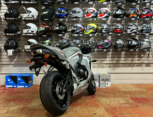 BEST-SELLER 2026 HONDA CBR1000RR MOTO SPORTIVE NEUVE HOMOLOGUÉE ROUTIERE DISPONIBLE EN STOCK - Product Image 4