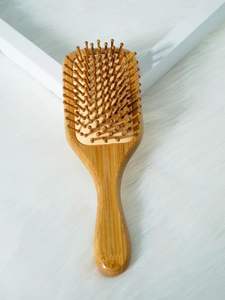 Cepillo de pelo de bambú hecho a mano, ecológico y construido para uso diario VIET FARGIMEX - Product Image 4