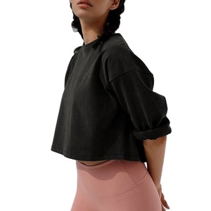 เสื้อยืดแฟชั่นแขนสั้นสำหรับผู้หญิงใหม่แผ่นรองไหล่ไม่สมมาตรเสื้อไม่มีสายรัดตกแต่งแบบอัดพลีทฤดูร้อนแสนหวาน - Product Image 1