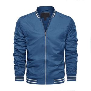 แจ็กเก็ตผ้าซาตินสำหรับผู้ชายเสื้อแจ็กเก็ตผ้าซาตินคอวีพิมพ์โลโก้ตามสั่ง - Product Image 5