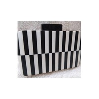 Sac à main de luxe tendance en résine blanche pour femmes, pochette de forme personnalisée, sac à main en strass, petit style, mini banquet, dîner, fête, mode