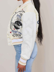 2025 Vintage personalizado de alta calidad de lana chaqueta Varsity para mujer botón Streetwear estilo algodón relleno de punto transpirable - Product Image 3