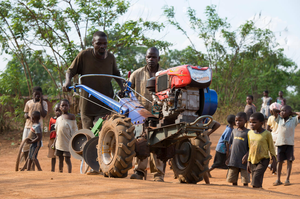 รถแทรกเตอร์ขนาดเล็กสำหรับการเกษตรรถไถเดินตามสองล้อสำหรับฟาร์มผลิตจาก15HP อังกฤษ - Product Image 6