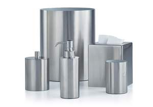 Ensemble de salle de bain en métal au design fonctionnel pour accessoires de salle de bain contemporains, assurant une utilisation propre et organisée - Product Image 2