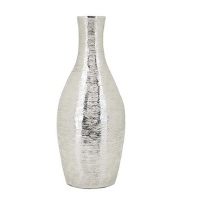 Vase à fleurs en métal fait main antique moderne Finition noire Vase à fleurs à col en métal argenté pour le salon et la décoration intérieure - Product Image 4