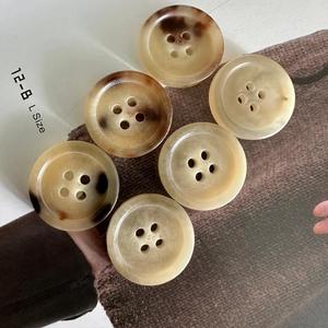 Bouton en résine de corne de buffle, best-seller, Noshahi, égayant, fait main à l'étranger, durable, rond, imitation antique, objet de collection - Product Image 4