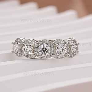 Anillo de Media Eternidad de Tres Piedras de Circonita y Oro de 14k de Alta Calidad, Certificado por GIA, Joyería Fina de Compromiso Más Vendida, Creada en Laboratorio - Product Image 1