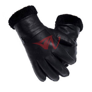 Gants de conduite en cuir de qualité supérieure, conçus pour un confort maximal et un contrôle optimal de la direction - Product Image 2