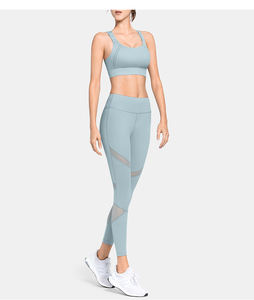 Sujetador y legging acolchado con tiras cruzadas en la espalda de Color gris para gimnasio de entrenamiento para mujer Sujetador de yoga acolchado y legging - Product Image 2