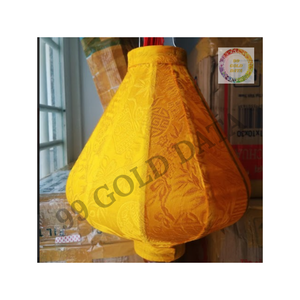 Lanterne en soie du Vietnam faite à la main de qualité supérieure de formes assorties pour les besoins d'éclairage décoratif intérieur et extérieur - Product Image 1