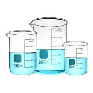 Vaso graduado de vidrio de borosilicato de calidad superior de la marca AARK con pico para uso en laboratorio de química - Product Image 5