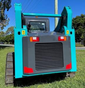 Minicargadora frontal de calidad Sunward 2022 con motor Kubota de 3 toneladas disponible para la venta - Product Image 6