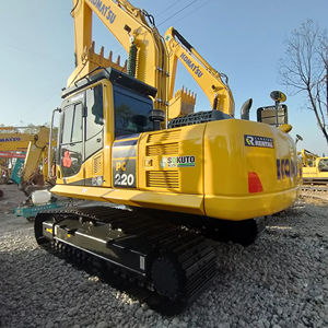 Excavadora sobre orugas Komatsu usada en gran oferta, máquina de segunda mano de alta demanda con componente de motor central, muy buscada en Japón - Product Image 1