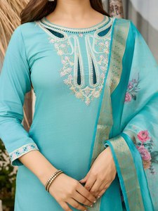 Lancement de la nouvelle collection de Kurta Pent de créateur avec Dupatta en tissu viscose brodé, idéal pour les fêtes - Product Image 6