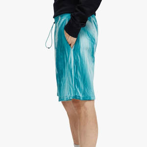 Pantalones cortos de fútbol de nailon de alta calidad para entrenamiento de gimnasio de talla grande de fabricante para hombre en pantalones de gimnasio de color sólido - Product Image 3