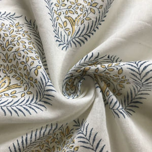 Tissu en coton imprimé à la main, imprimé traditionnel indien Arbre de vie Buti, tons moutarde et indigo - Product Image 1