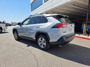 Toyota RAV 4 XLE 2024 - Product Image 6