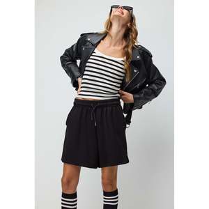 Pantalones Cortos Bermuda Suaves al Tacto - Product Image 5