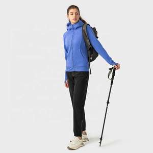 Vente en gros Vêtements de sport légers pour femmes Veste athlétique à capuche avec poches et fermeture éclair pour le yoga, la course à pied, la salle de sport - Product Image 3