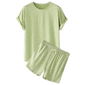 ชุดเสื้อยืดและกางเกงขาสั้นผู้ชาย ชุดลำลองฤดูร้อนสองชิ้น ผ้าฝ้ายระบายอากาศ น้ำหนักเบา สวมใส่สบายทุกวัน - Product Image 1