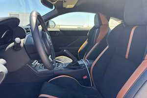 2025 GR 86 AWD Coche de bajo kilometraje, transmisión automática, volante a la izquierda, gasolina/eléctrico, color oscuro - Product Image 5