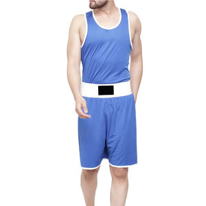 Ensembles d'uniformes de boxe pour hommes en polyester/coton, légers, respirants, à séchage rapide, de haute qualité, équipement d'entraînement personnalisé, shorts et haut de combat - Product Image 1