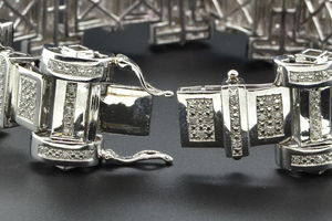 2,00 Ct Exquisito Corte Redondo Lab-Creado Moissanite 14K Chapado en Oro. Pulsera de Plata 925 para Hombre - Product Image 3