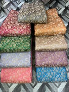 Venta al por mayor de tela de algodón brocado Premium patrones exquisitos tapicería de lujo artesanía pedidos personalizados para vestidos de niñas 100% - Product Image 2