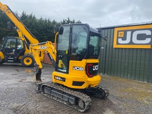 Mini-excavatrice JCB 25Z-1 pas chère, neuve et d'occasion, excavatrice hydraulique de 2 tonnes avec moteur diesel disponible à la vente - Product Image 3