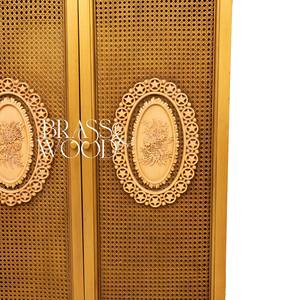 ตู้เสื้อผ้าทองคำสุดหรูหราสไตล์ราชวงศ์ พร้อมประตูสานหวายอย่างประณีต และลายดอกไม้แกะสลักด้วยมือ สำหรับเฟอร์นิเจอร์ห้องนอนในพระราชวัง - Product Image 2