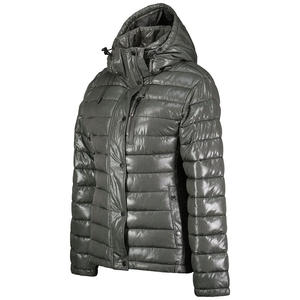 Chaqueta Acolchada de Lona Transpirable para Mujer, Hecha a Medida, Ligera, Rellena de Poliéster, con Capucha Desmontable, para Venta en Línea - Product Image 4