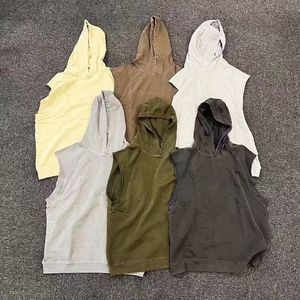 Sweat-shirt à capuche américain rétro style vintage lourd high street Graphic outfit hip-hop rock sleeveless hoodies - Product Image 1