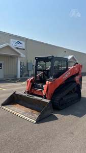 2021 pour KUBOTA M6-111 4WD automatique avec caractéristiques clés moteur et boîte de vitesses - Product Image 3