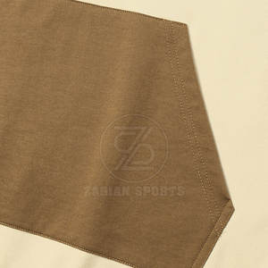 Sweat à capuche à coupe ample simple Tissu doux au toucher pour un usage quotidien Sweat à capuche décontracté avec coupe ample et style de rue propre - Product Image 4