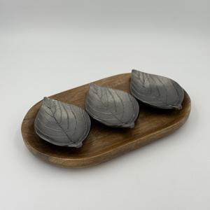 ชุดชามใส่ผลไม้อบแห้งรูปใบไม้อะลูมิเนียมยอดนิยม 3 ใบ พร้อมถาดไม้  ตกแต่งและสกรีนโลโก้ได้ตามต้องการ สำหรับงานเลี้ยงที่บ้าน งานแต่งงาน  ขั้นต่ำในการสั่งซื้อน้อย - Product Image 6